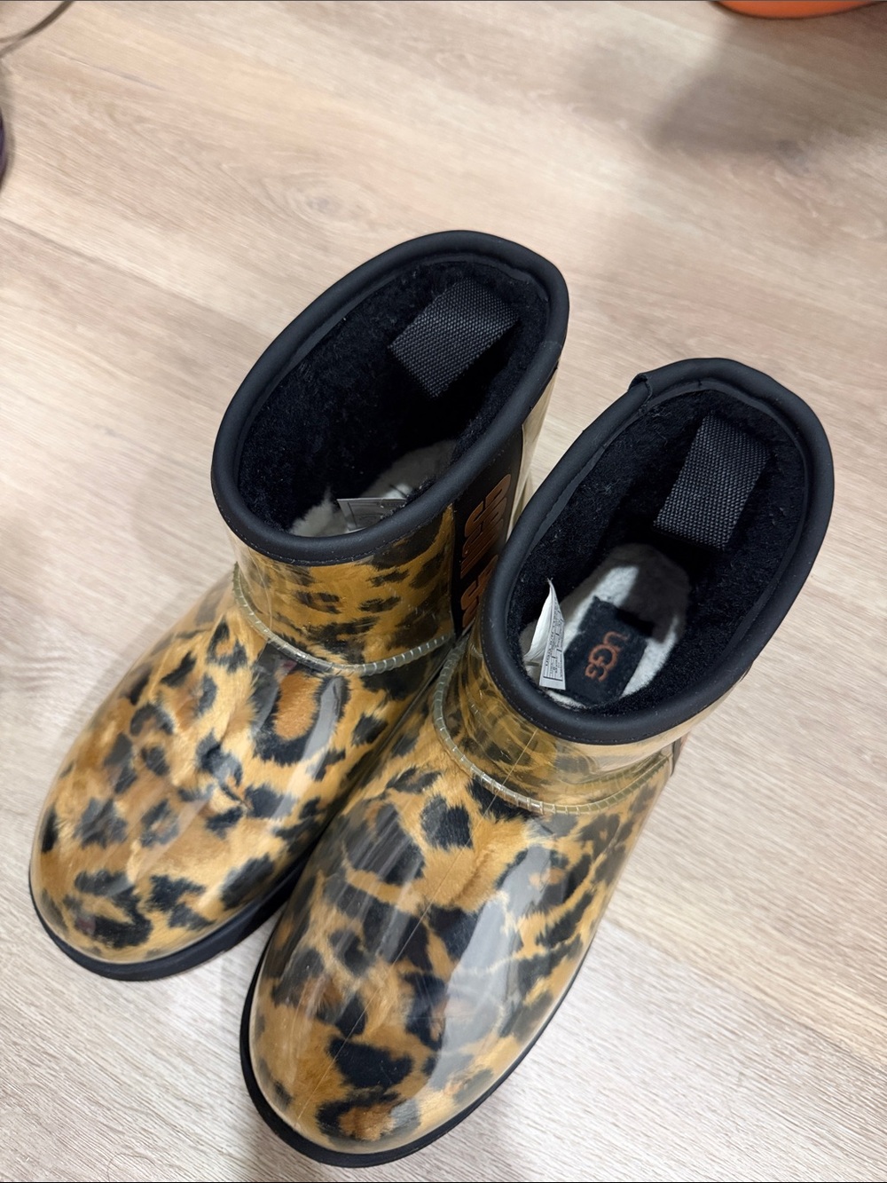 UGG women' Leopard Print Waterproof Rain Boots - Tan/Black